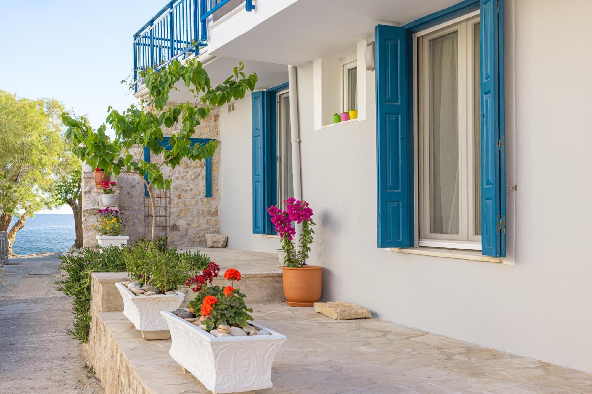 Pythagoreio Blue Street With Terrace